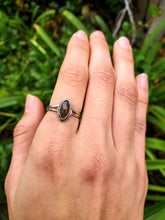 Load image into Gallery viewer, Labradorite 925 Sterling Silver Oval Shape Ring